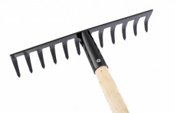 Грабли 12-зубые прямые стальные 300х1300 мм с деревянным черенком СИБРТЕХ 